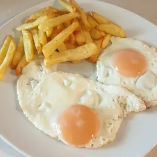 Huevos frtios con patatas