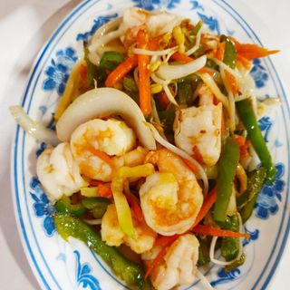 Gambas Con Verduras Variadas