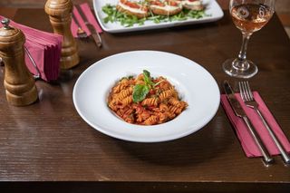 Fusilli cu sos picant (veg.)