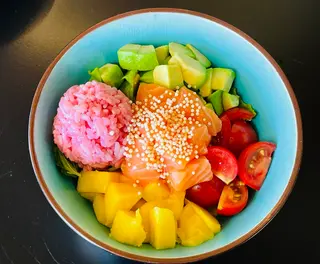 Poke salmon