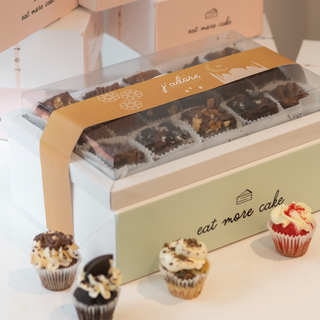 PROMO (OPTION 1)  12 Mini Cupcakes Classics + 16 Mini Brownies - BEST SELLER
