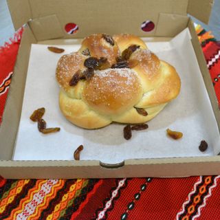 Козунак със стафиди (1бр)