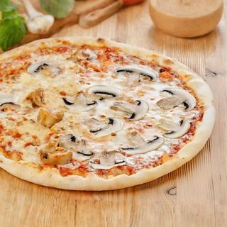 Пицца с грибами