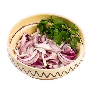 Salată de ceapă roșie