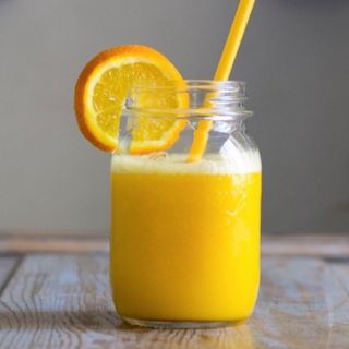 Zumo De Maracuyá Y Plátano