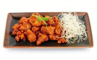 199.Pikantny Kurczak w Sosie Czosnkowym z Imbirem (300g)