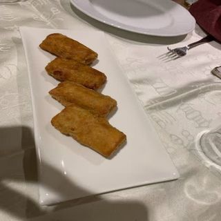 Rollito De Langostino (6 Uds.)。 （133A）