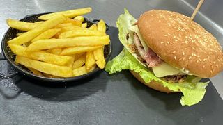 Hamburguesa de pollo clásica (200 g.)