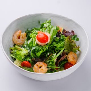 Салат с креветками