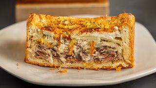 Киш с говядиной S