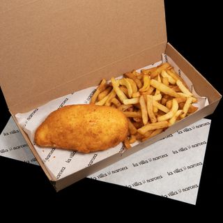 Pechuga a la Villaroy con patatas fritas