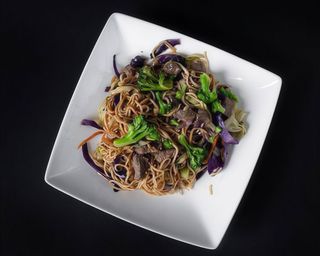 Yakisoba de Carne