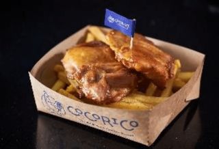 Pulpă de pui cu cartofi prăjiți