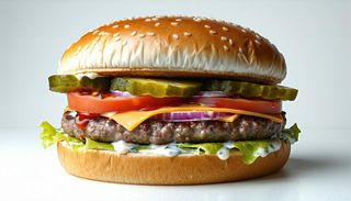 Hamburger BACONcon patate fritte