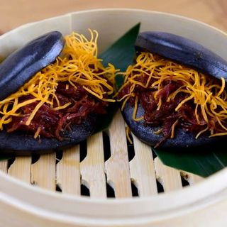 Bao de pato con batata crujiente (2 uds) 