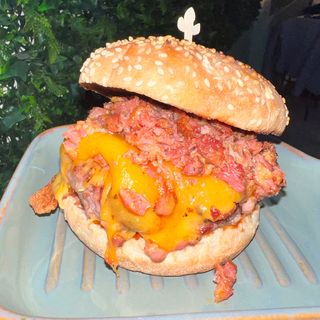  Hamburguesa La Mejicana (3 mides)