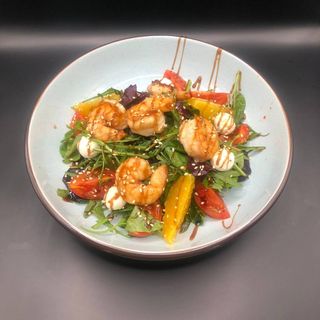 Фреш салат з тигровими креветками (240г)