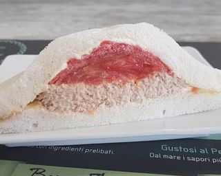 22. Tramezzino Tonno