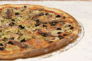 Pizza classica capricciosa