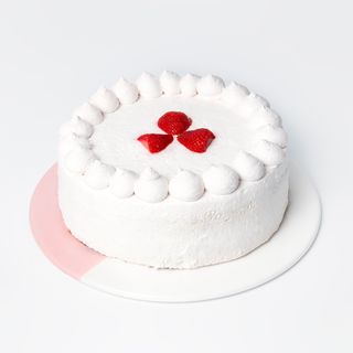 TARTA NATA Y FRESAS 