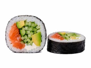 Futomaki z łososiem (10 szt) (280g)