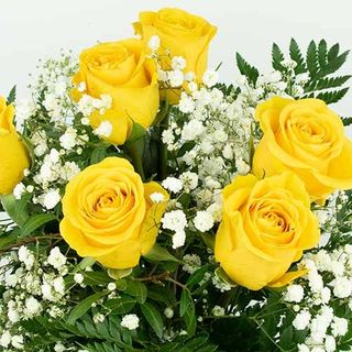 RAMO DE 6 ROSAS AMARILLAS