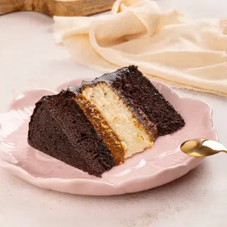 Pastel doble chocolate y vainilla 