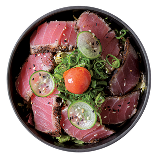 Tataki tuna salad 