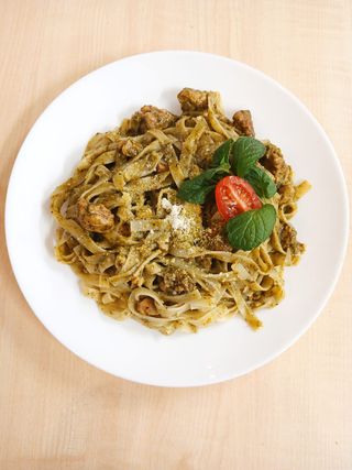 Makaron Pesto bazyliowe z kurczakiem