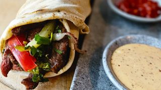 21- PITA KRAFT KEBAB WOŁOWO-BARANI [MEGA]