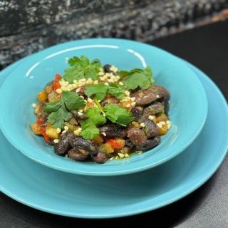 Чилі син Карне