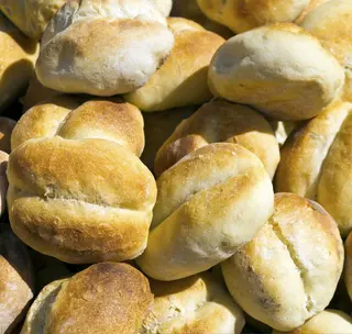 Pão com Queijo