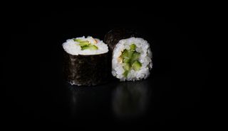 Макі з огірком (130г)