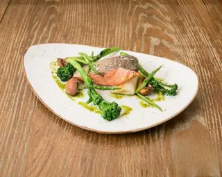 SALMONE ALLA GRIGLIA CON VERDURA