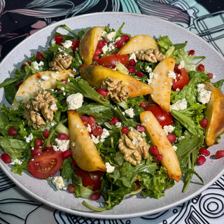 მსხლის სალათა