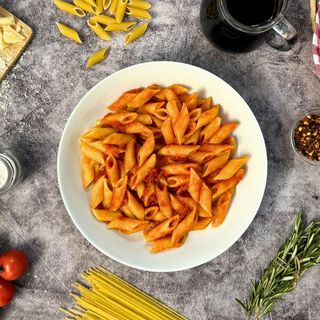 Mezze penne al pomodoro