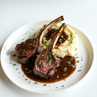 Cotlete de Miel cu piure de cartofi