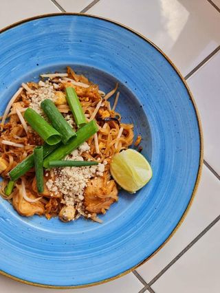 Pad thai kai