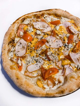 Піца з куркою (400г)