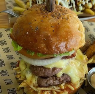 Burger Doble Boomer (240 G.)