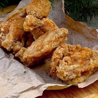 Курячі крильця фрі