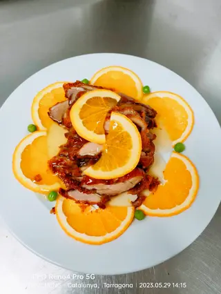 98, Pato A La Naranja
