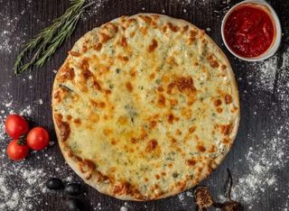 Pizza Quattro Formaggi 50cm