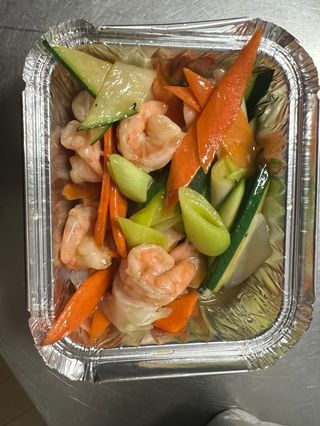 Gamberi con verdure  菜虾