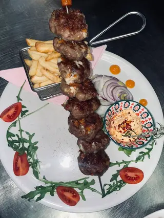 Mesni uštipci sa sirom