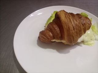 Bacon, Egg, Lettuce & Tomato Belt