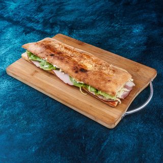 Sendvič sa pečenicom