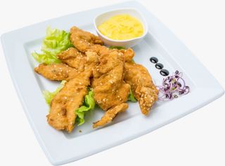 MUSCHIULET DIN PIEPT DE PUI PANE CU CARTOFI PRAJITI 200/150 GR 