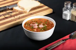 Ciorbă de Fasole cu Afumătură
