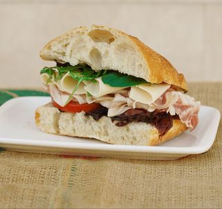 Pancetta arrotolata și Asiago